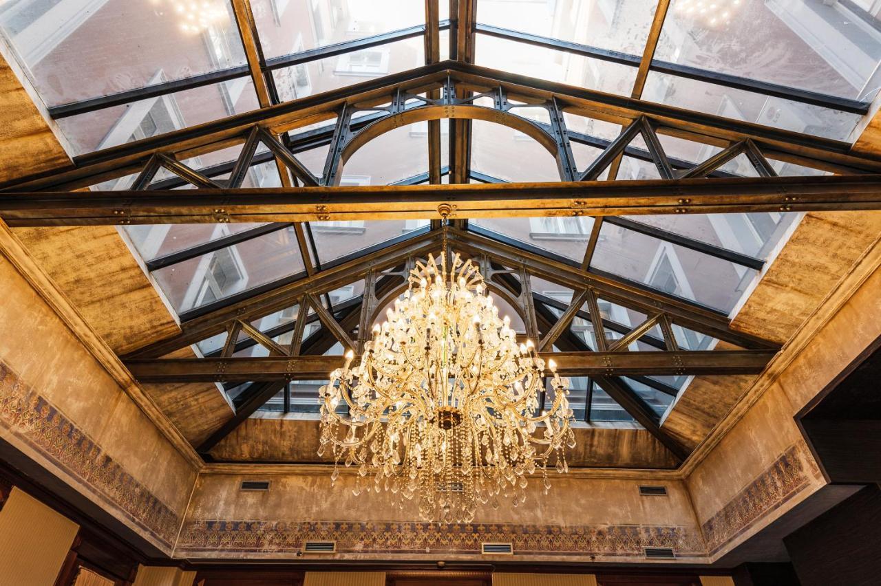 Hotel Europe Sarajevo Ngoại thất bức ảnh The ceiling of the lobby