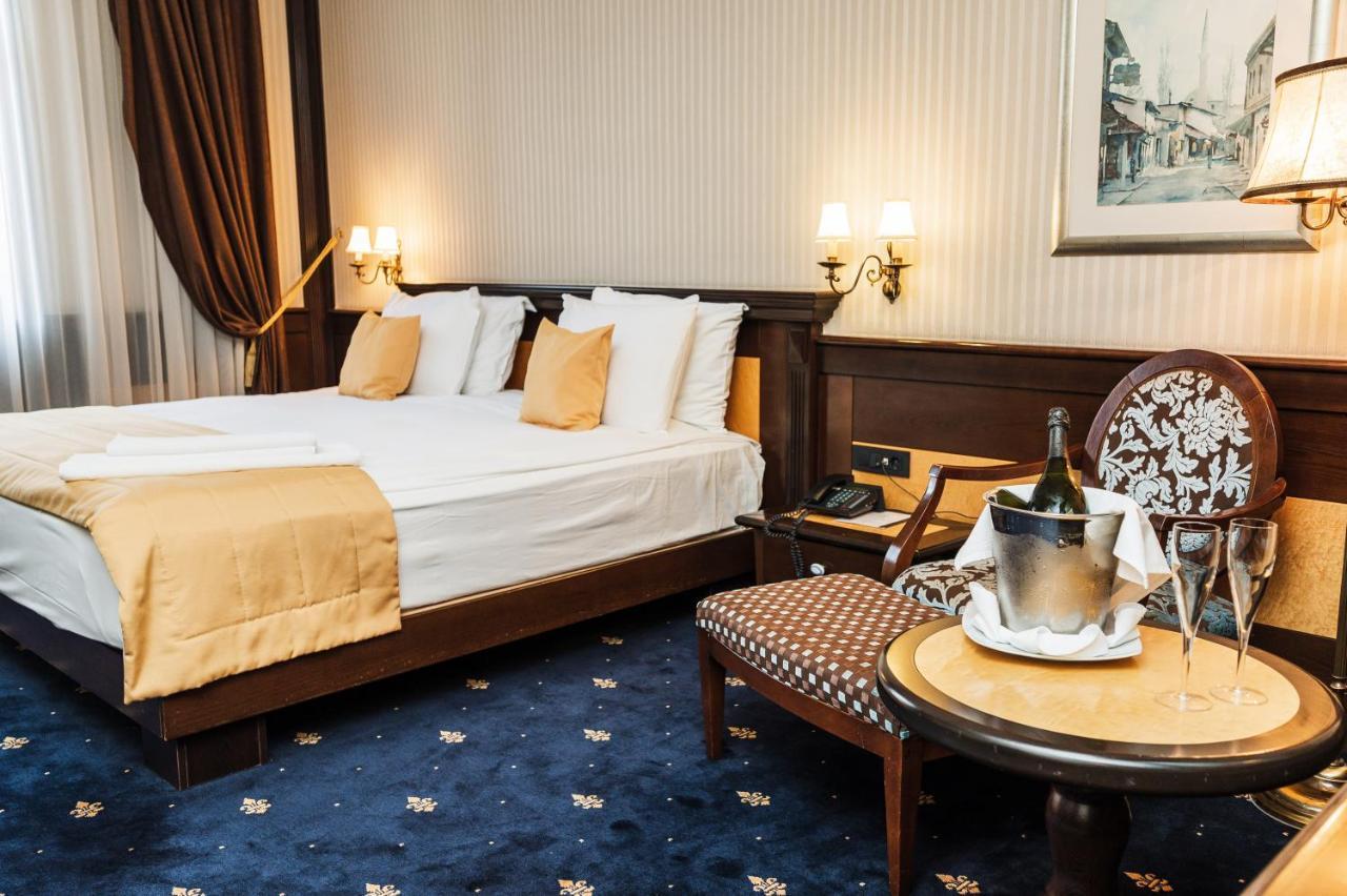 Hotel Europe Sarajevo Ngoại thất bức ảnh A hotel room