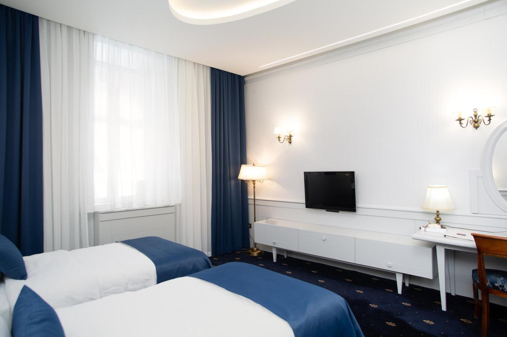 Hotel Europe Sarajevo Ngoại thất bức ảnh A room at the hotel