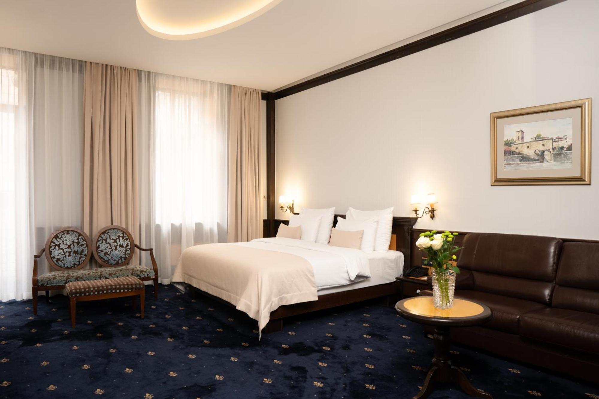 Hotel Europe Sarajevo Ngoại thất bức ảnh Suite
