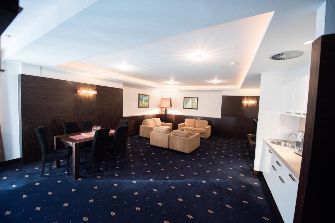 Hotel Europe Sarajevo Ngoại thất bức ảnh Suite